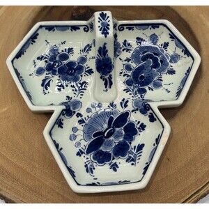 Vintage Delft Holland Regina Handled Trinket Dish Bowl Blue & White Signed 6”x7”